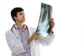 Кардиологични тестове преди резекция при белодробен рак,При възрастни смъртността след пулмонектомия е по-висока отколкото след лобектомия, Най-широко прилаган тест е спирометрия, да се определя индекс на относителен сърдечен риск (RCRI)